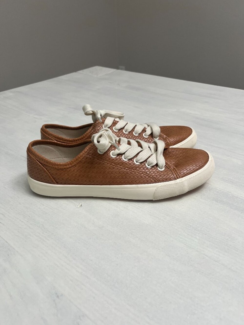 Universal Thread Woven Faux-Leather Sneakers in Cognac Brown